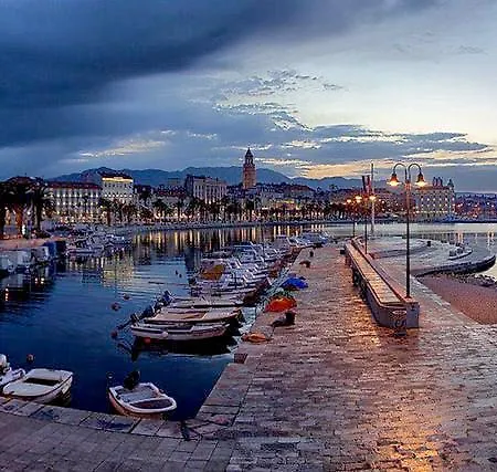 Heart Of The Apartman *