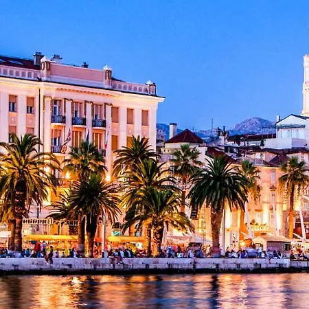 Heart Of The * ספליט